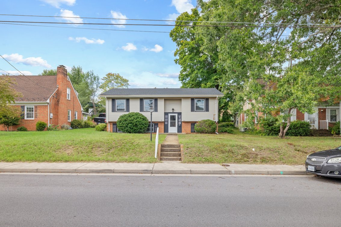 Image for 833 Jefferson Ave, Waynesboro Real Estate Auction