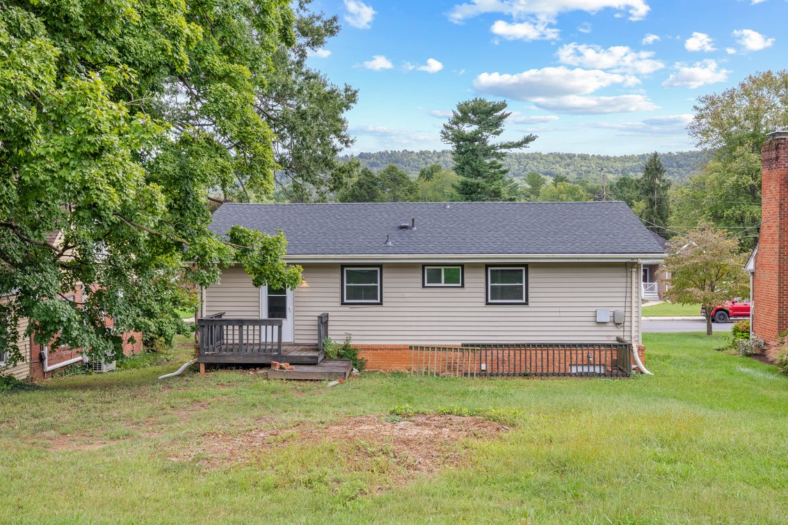 Image for 833 Jefferson Ave, Waynesboro Real Estate Auction