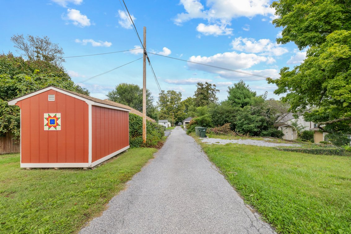 Image for 833 Jefferson Ave, Waynesboro Real Estate Auction