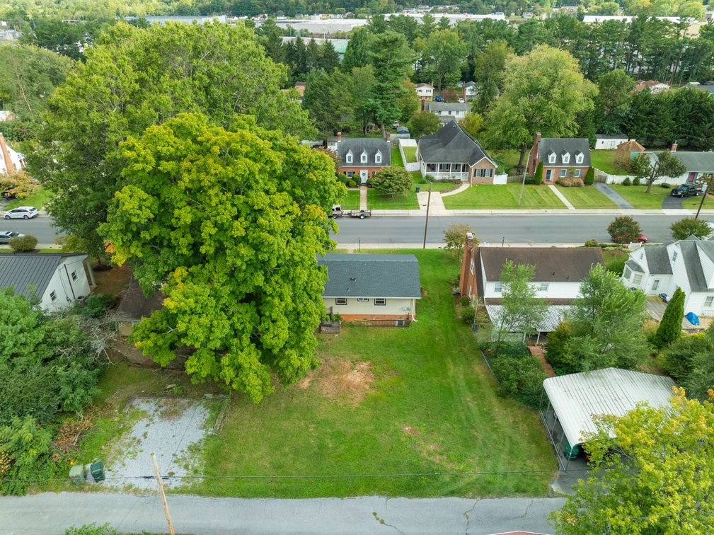 Image for 833 Jefferson Ave, Waynesboro Real Estate Auction