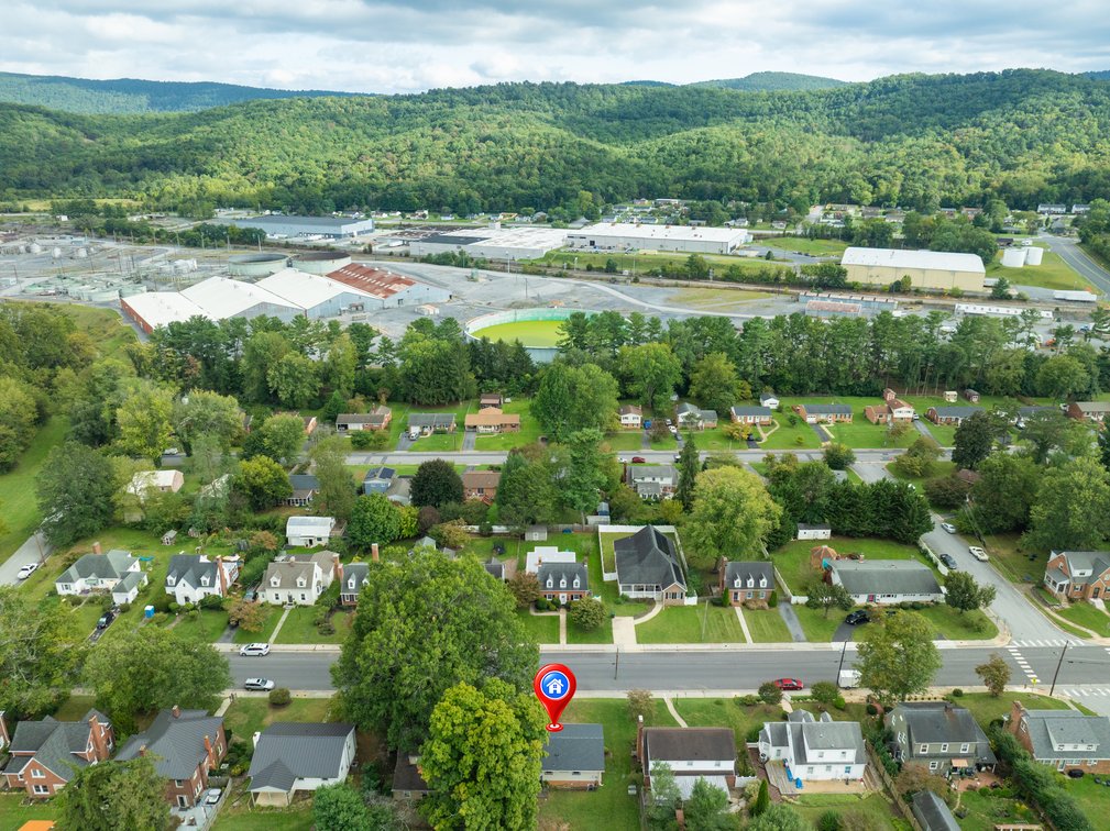 Image for 833 Jefferson Ave, Waynesboro Real Estate Auction