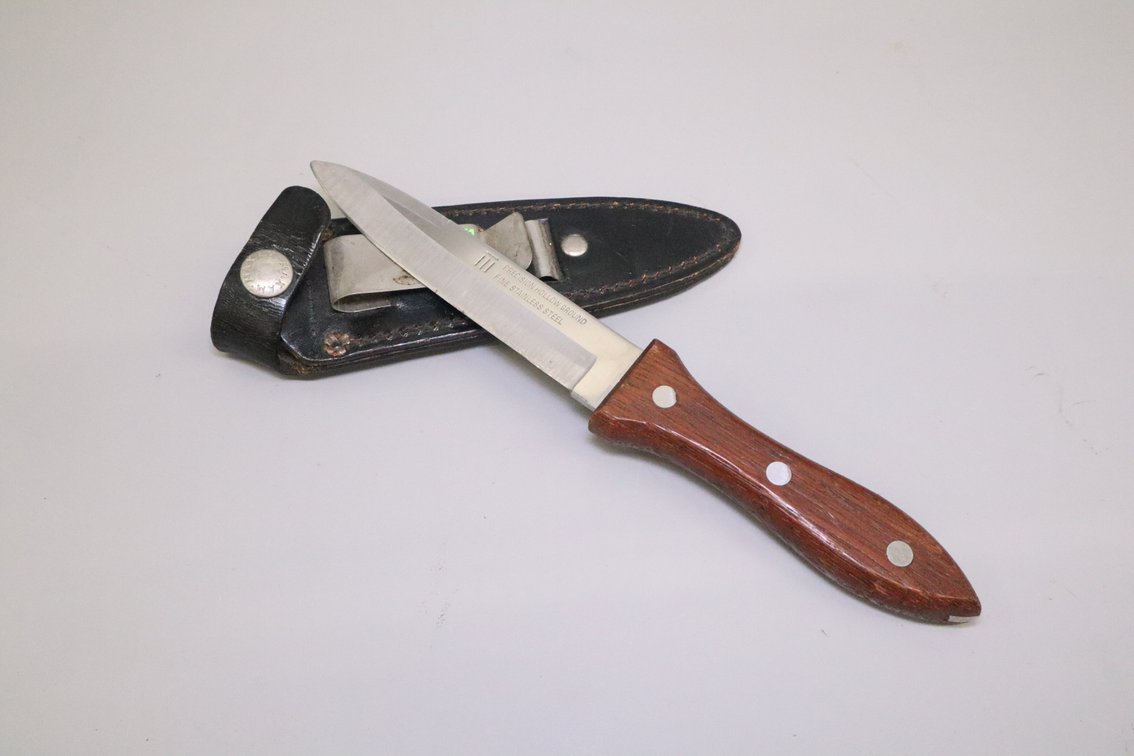 Maxam Fixed-Blade Knife with Leather Sheath
