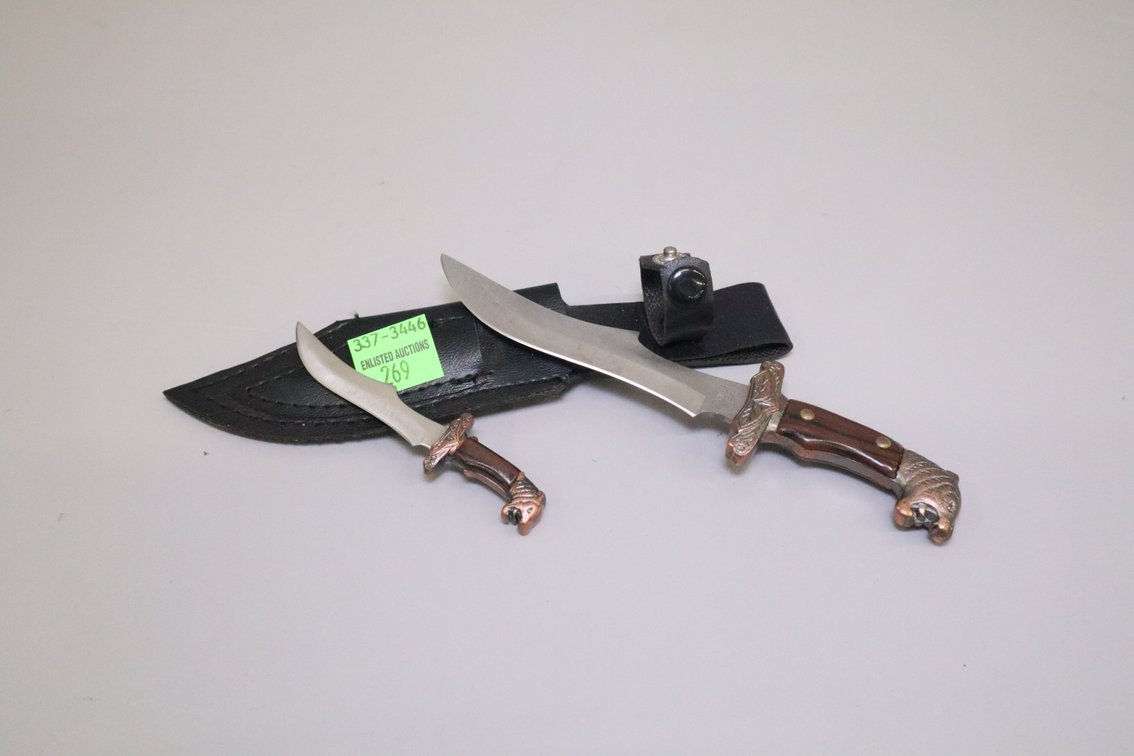 Set of 2 Decorative Fixed-Blade Knives with Sheath