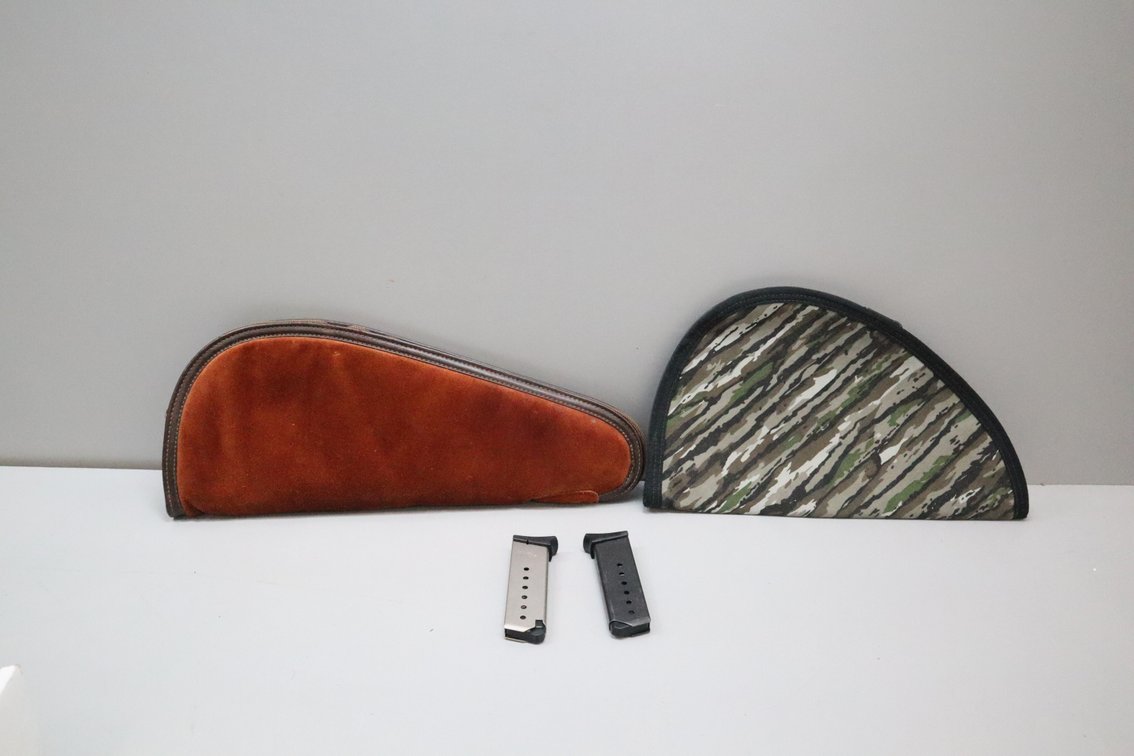 Pistol Rug Cases and Handgun Magazines