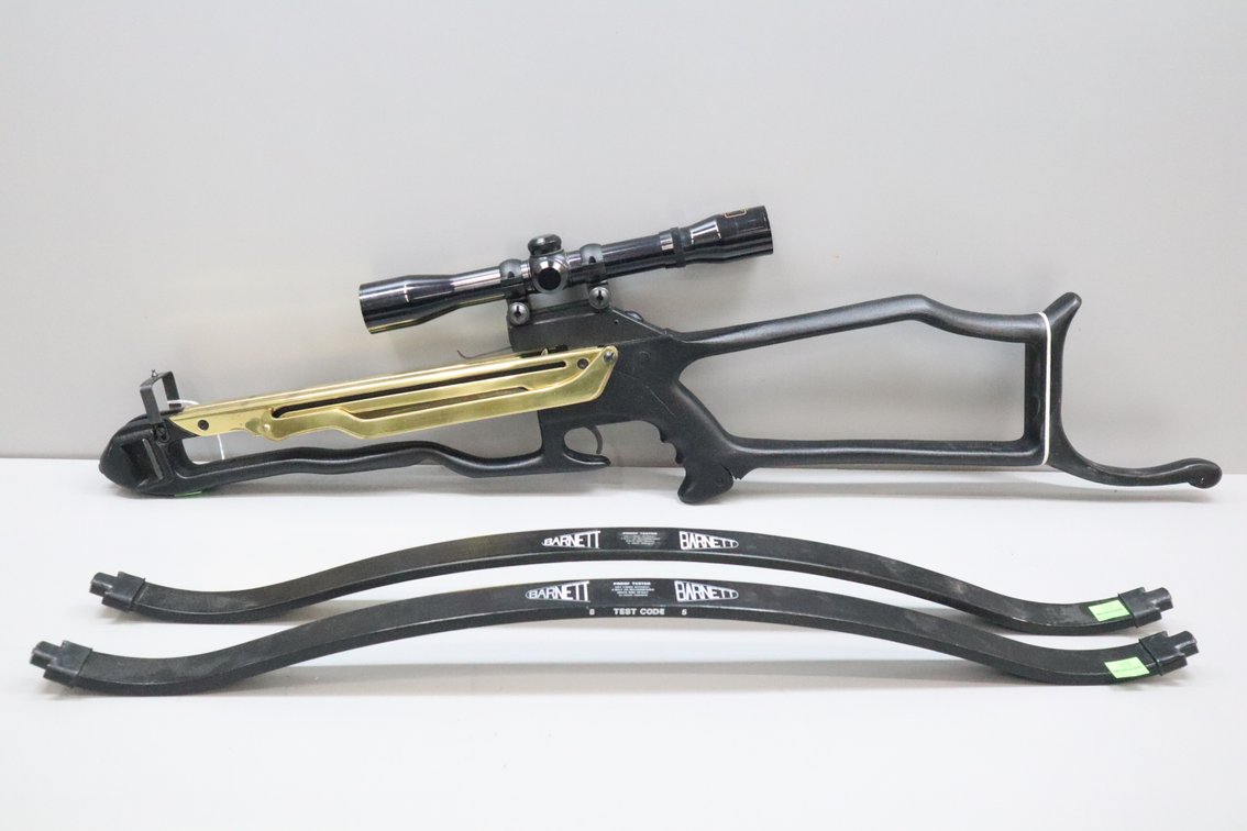 Barnett Commando Crossbow with 4x32 Scope and Limbs