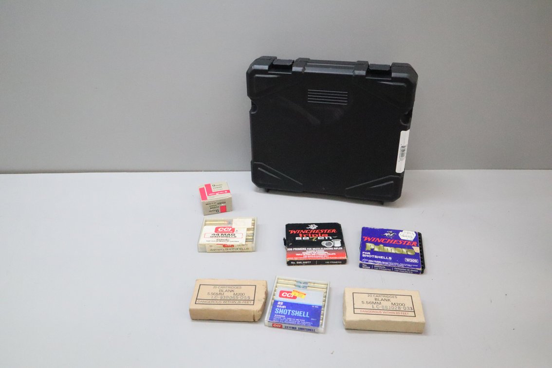 Pistol Case, Partial boxes of ammo