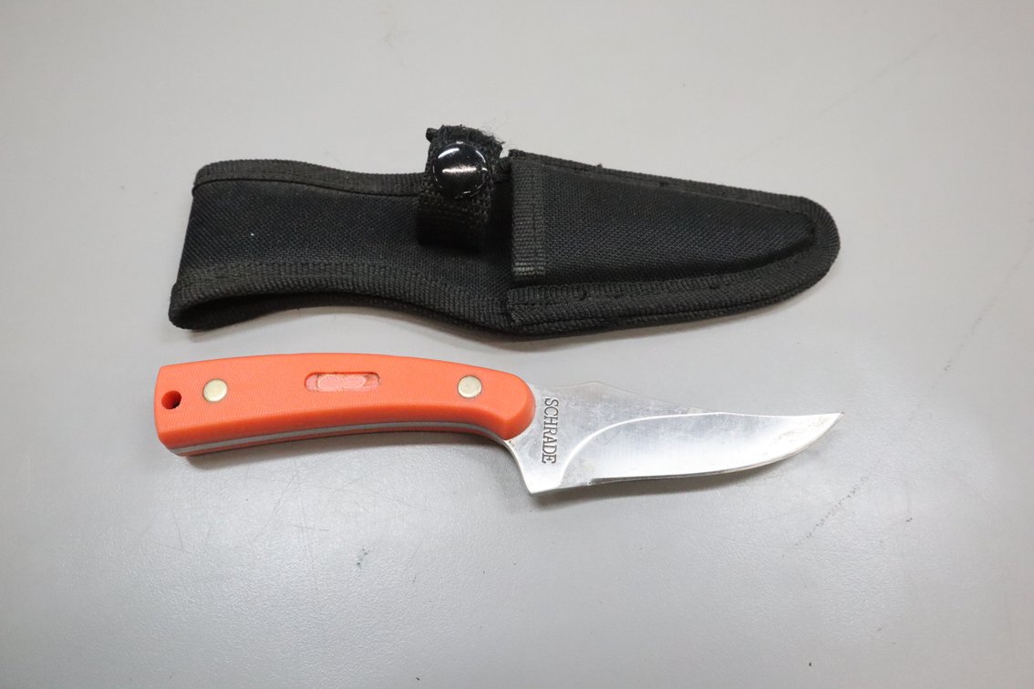 Schrade 152OTO Fixed-Blade Knife with Sheath