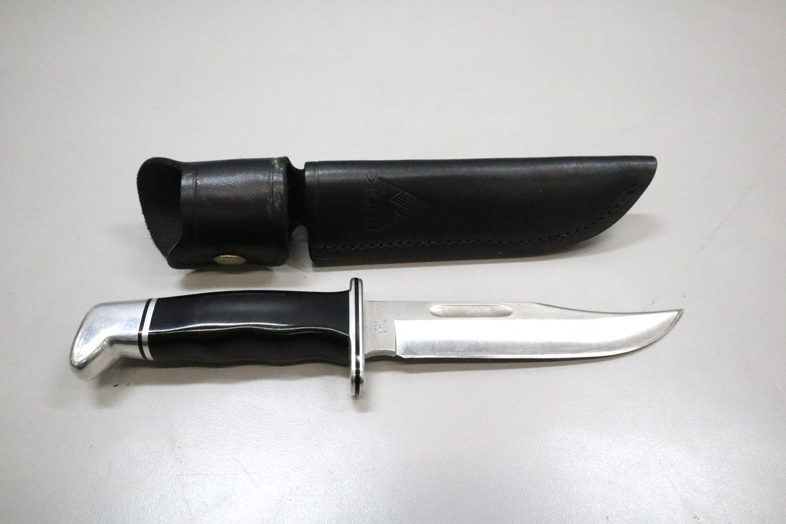 Buck 119 Fixed Blade Knife with Sheath