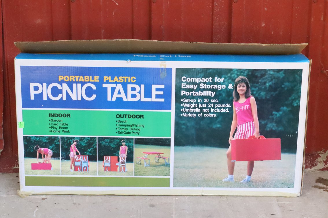 Portable Plastic Picnic Table