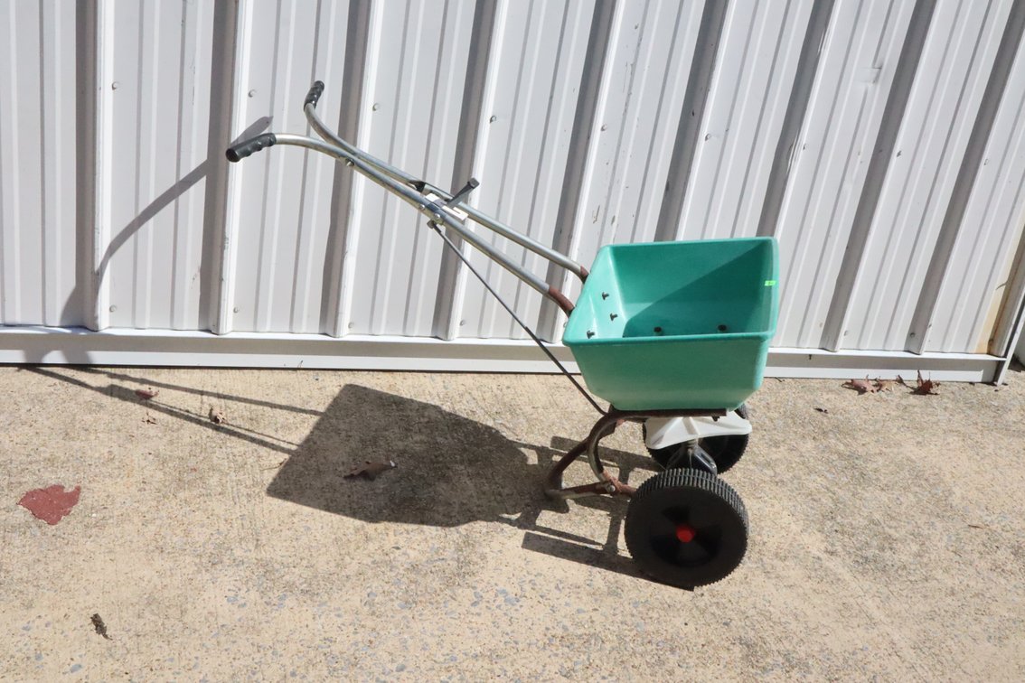 Broadcast Spreader