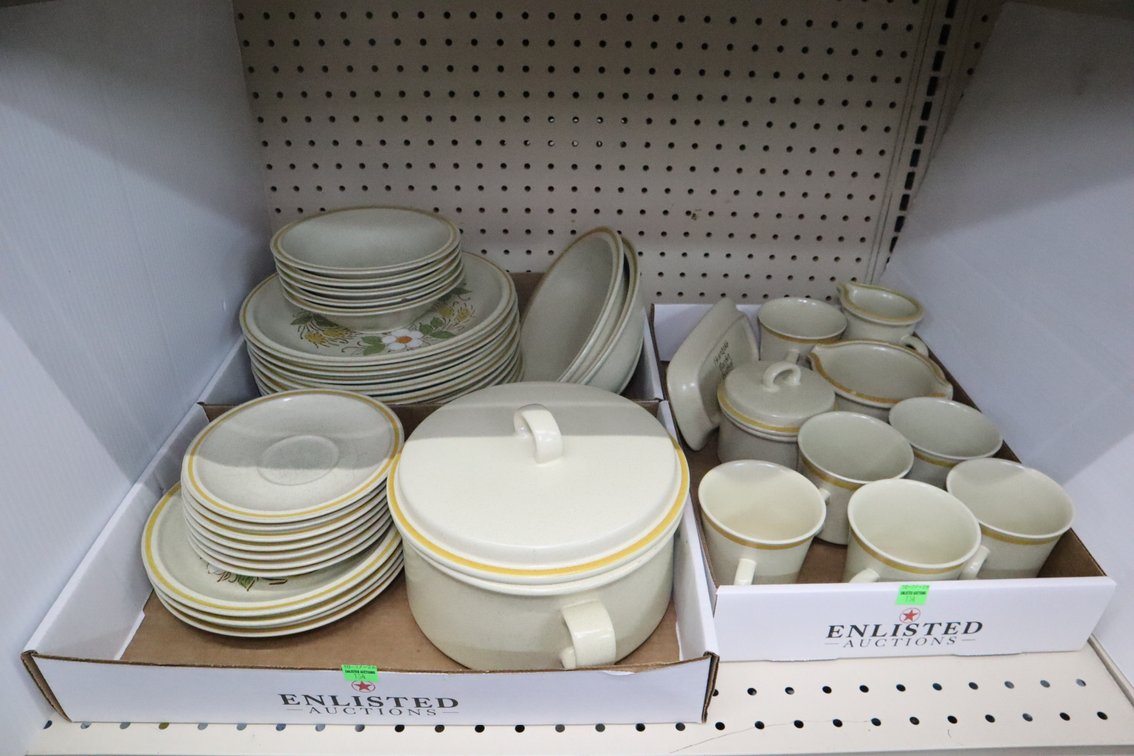 Hearthside Garden Festival Stoneware Set