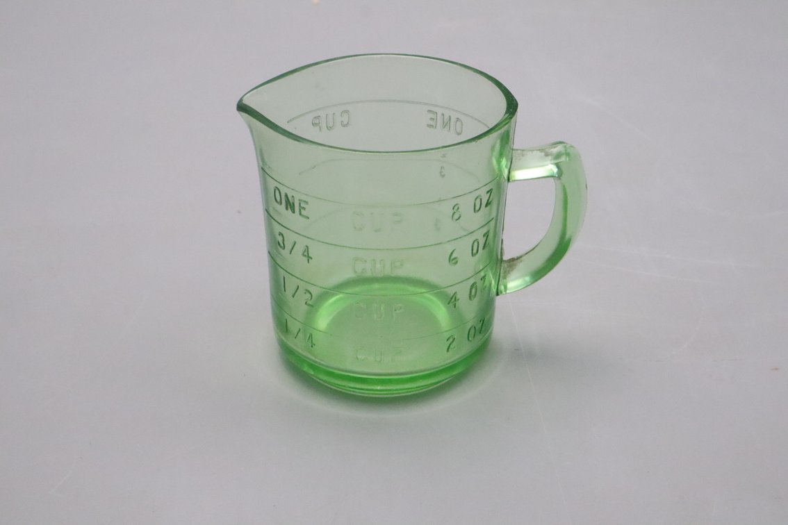 Green Depression One Cup Measurer