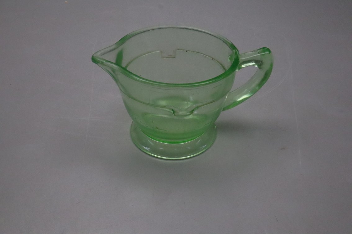Green Depression One And A Half Cup Measurer