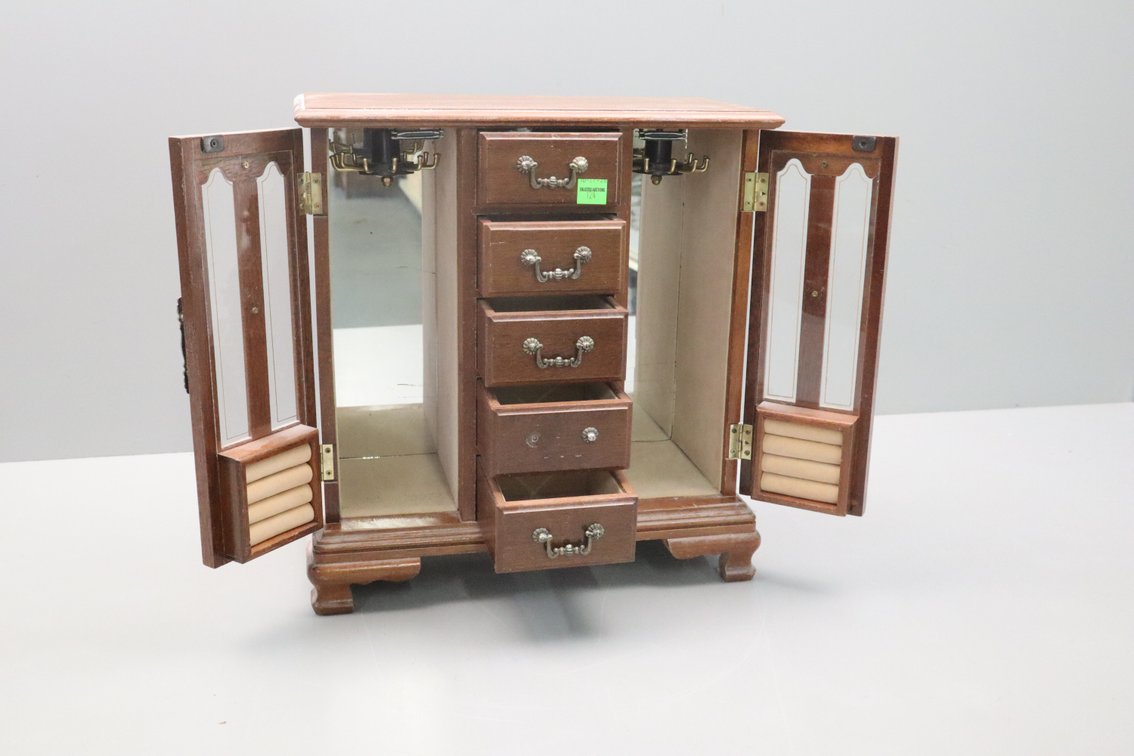 Dress For Top Jewelry Chest