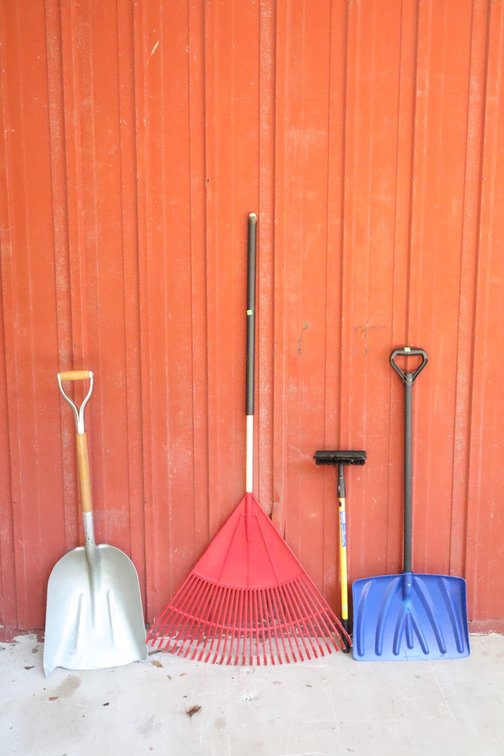 Leaf Rake Scoop Shovel