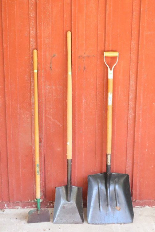 Flat Shovels, Scraper