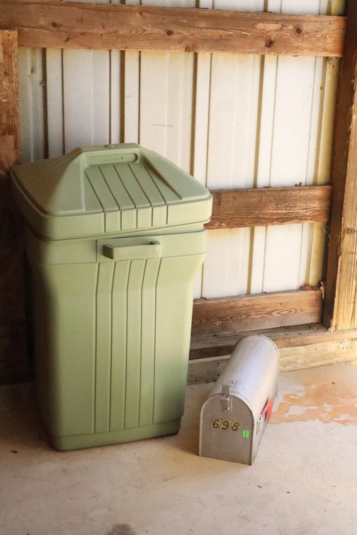 Trash Can With Lid