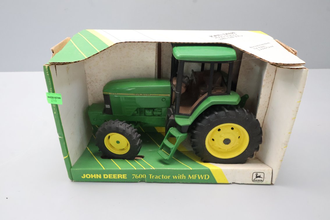 John Deere 7600 Tractor