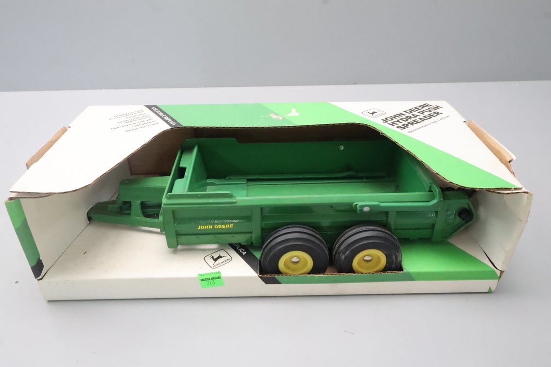 John Deere Hydra Push Spreader