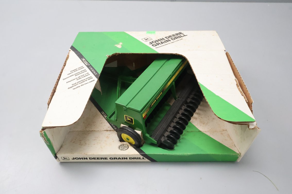 John Deere Green Drill