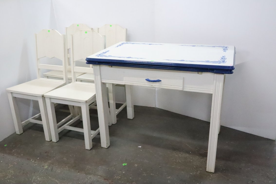 Enamel Top Table and Chairs
