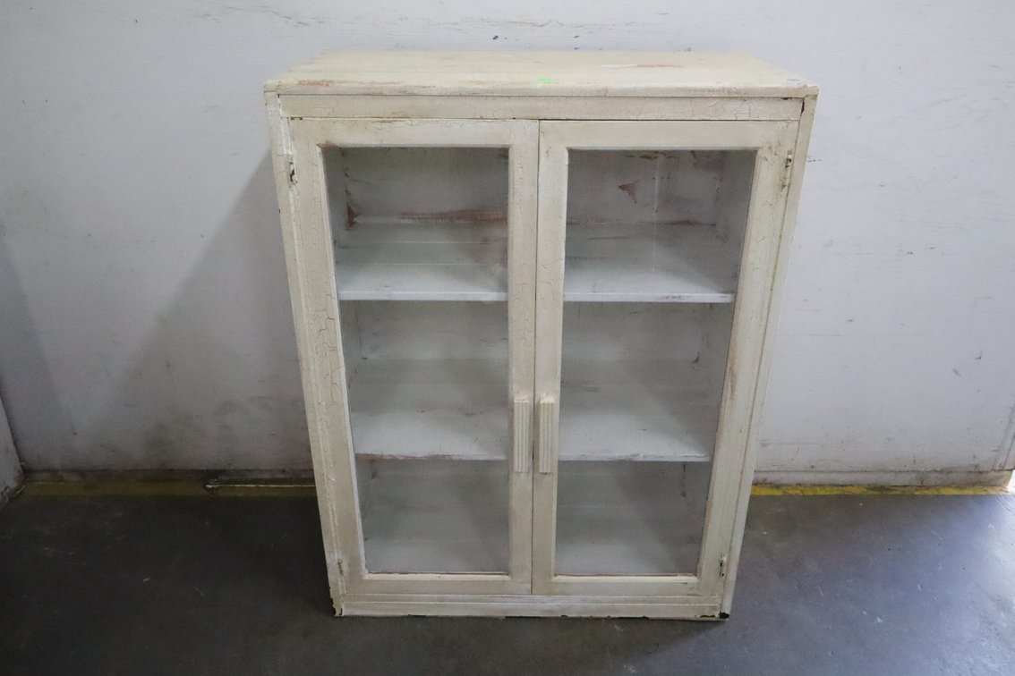 Solid Wood Painted Cabinet With Glass Doors