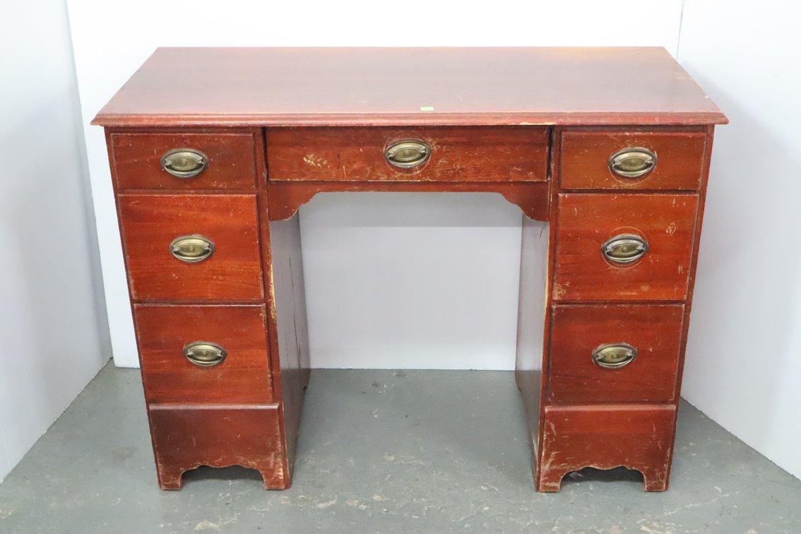 Knee Hole Desk