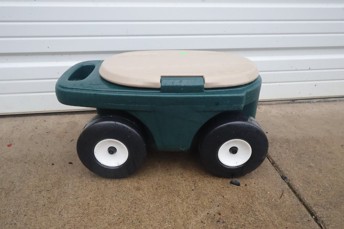 Rolling Garden Seat