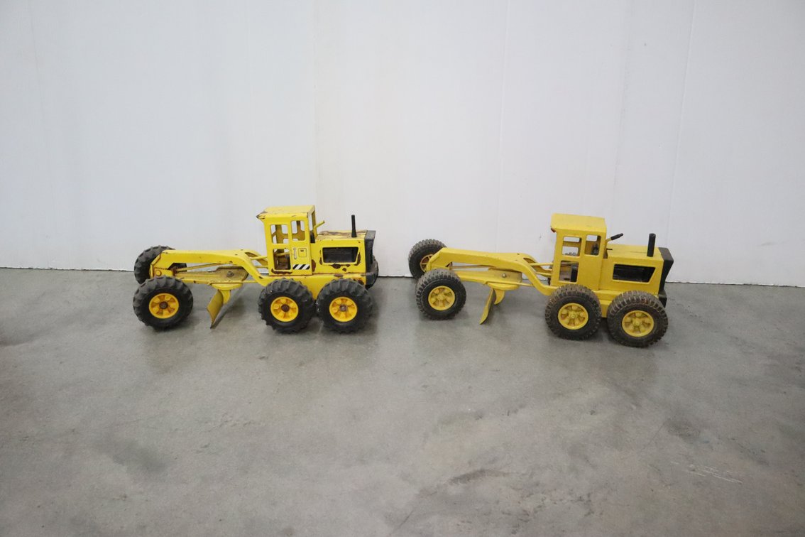 Metal Road Graders