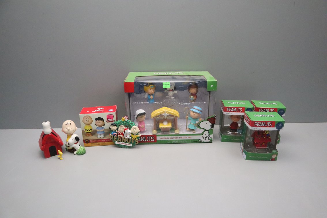 Disney Figures And Collectibles
