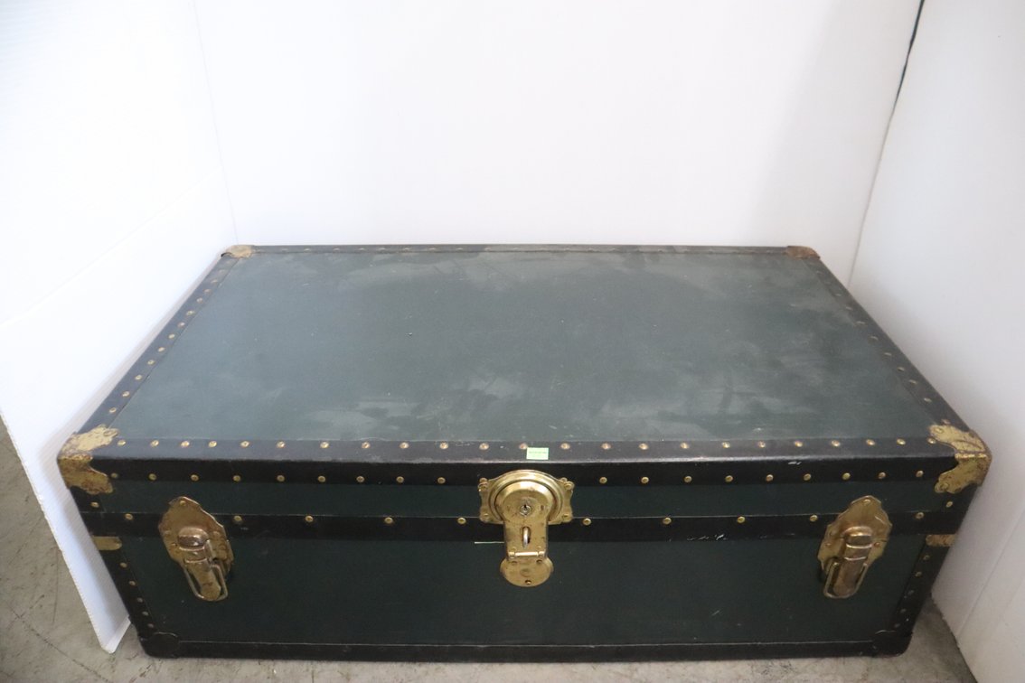 Flat Top Trunk