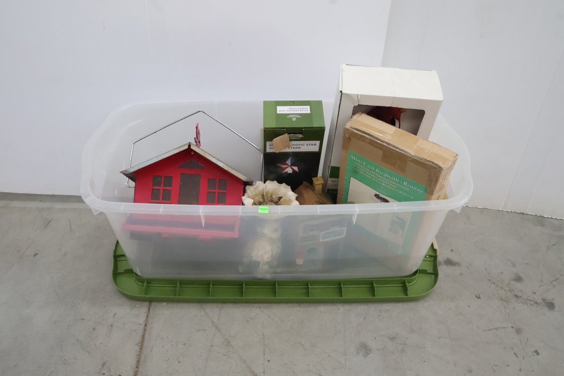 Bird Feeders, Mini Bird Bath