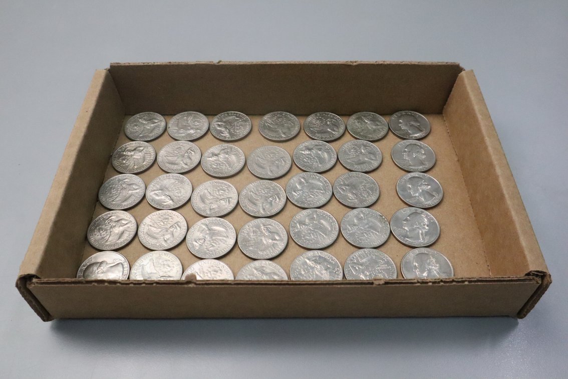 (35) Bicentennial Quarters