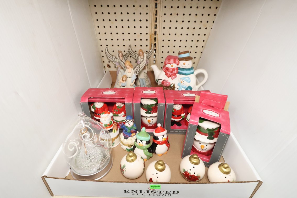 Christmas Items, Teapot