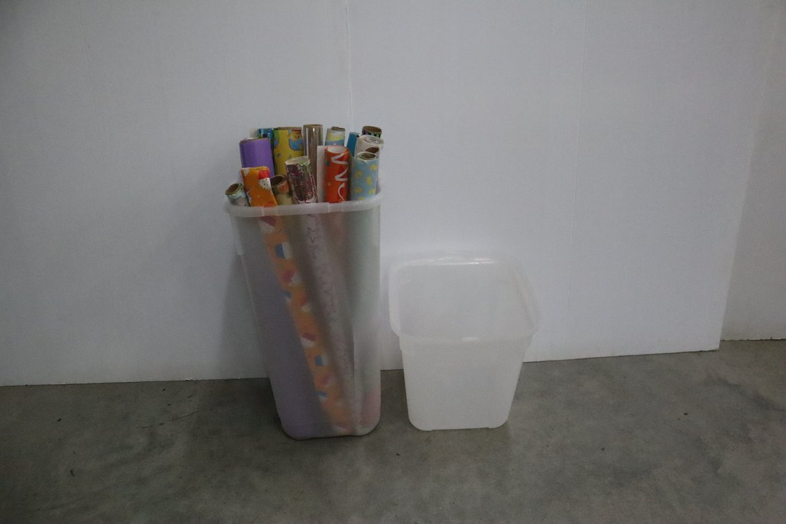 Wrapping Paper with Storage Tote