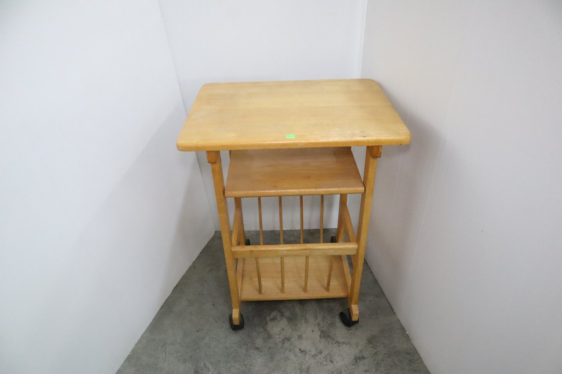 Rolling Stand Magazine Rack