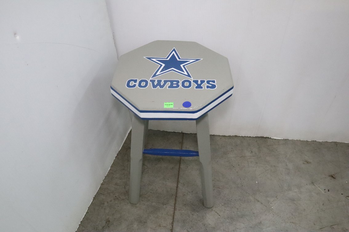 Cowboys Stool