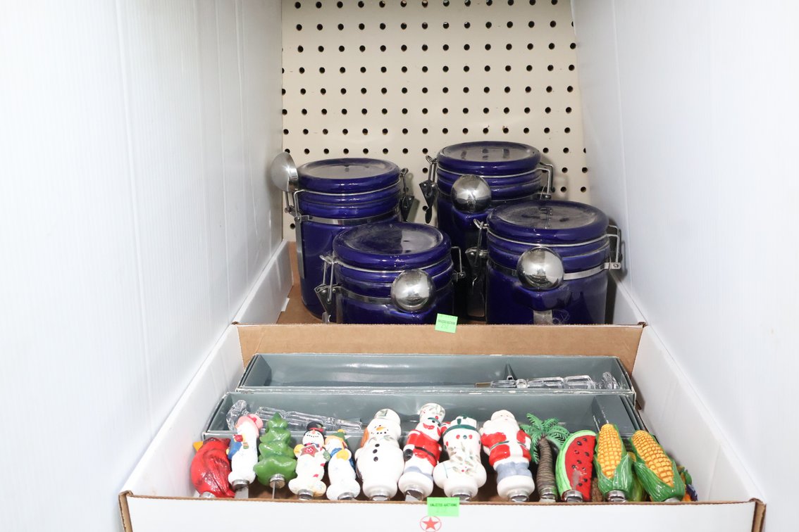Canister Set, Christmas Cheese Ball Knives