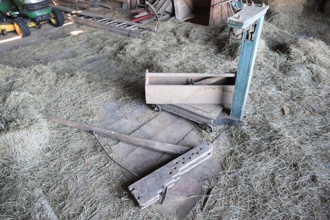 Platform scales, Carpenters toolbox