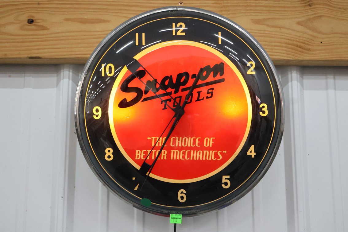 Snap On Electric Clock