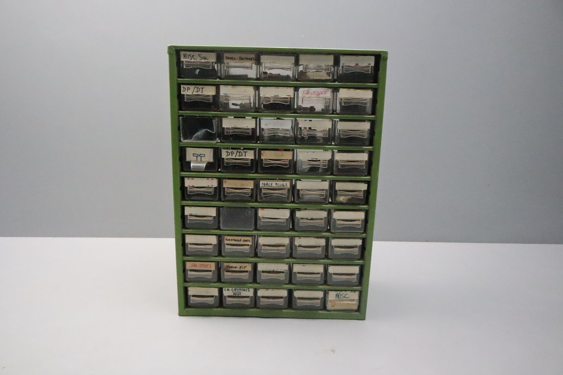 Metal Hardware Organizer