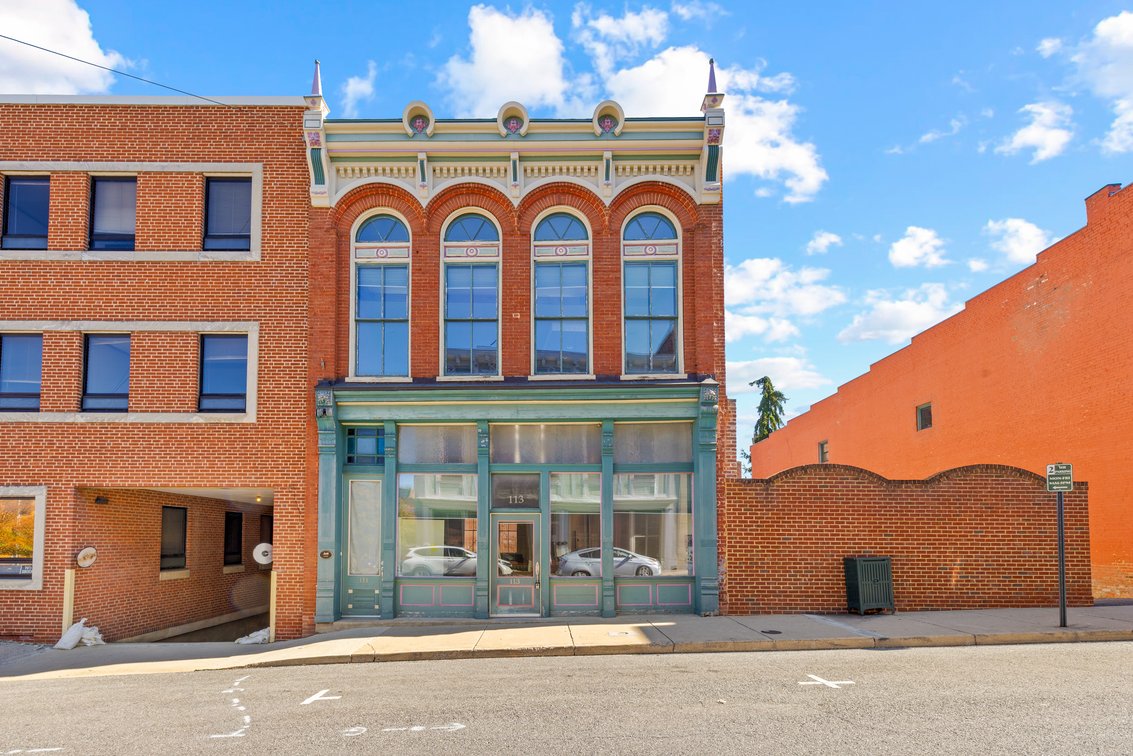 111 S Augusta St, Staunton