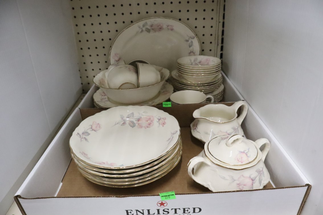 Homer Laughlin China Dishes
