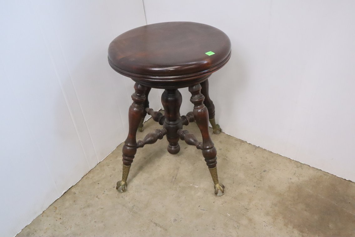 Telescoping Piano Stool