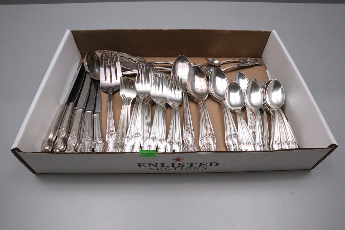 Flatware Set