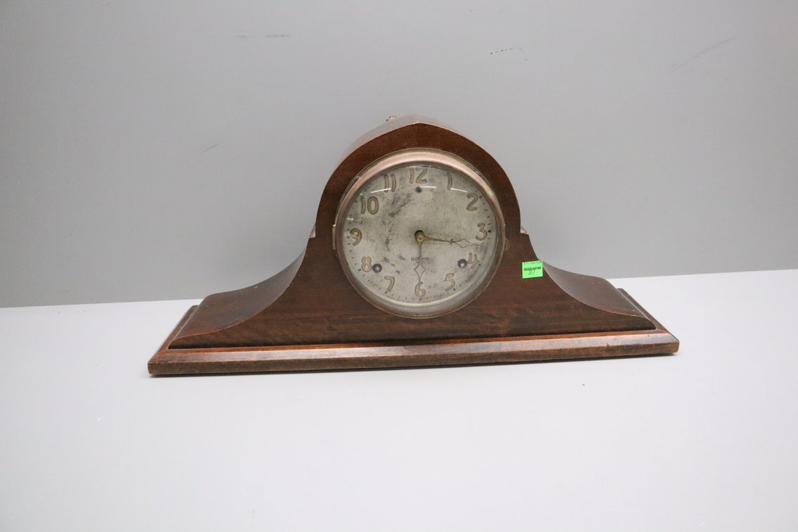 Gilbert Mantle Clock