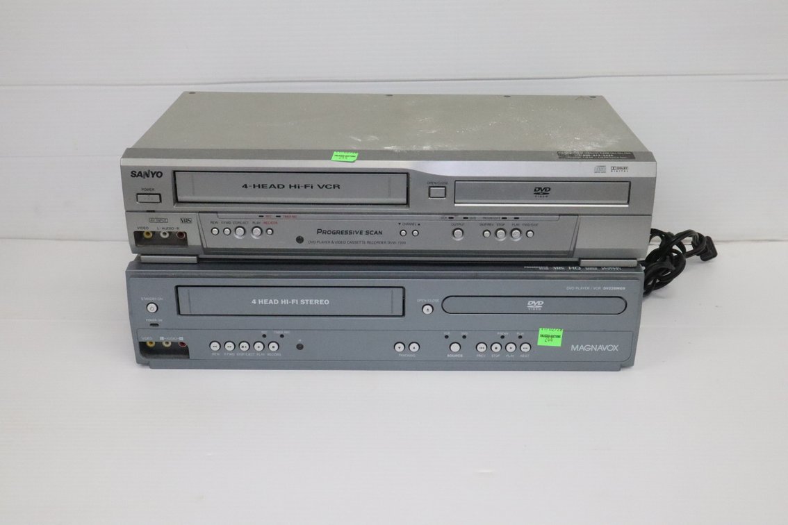 Vhs/Dvd Players