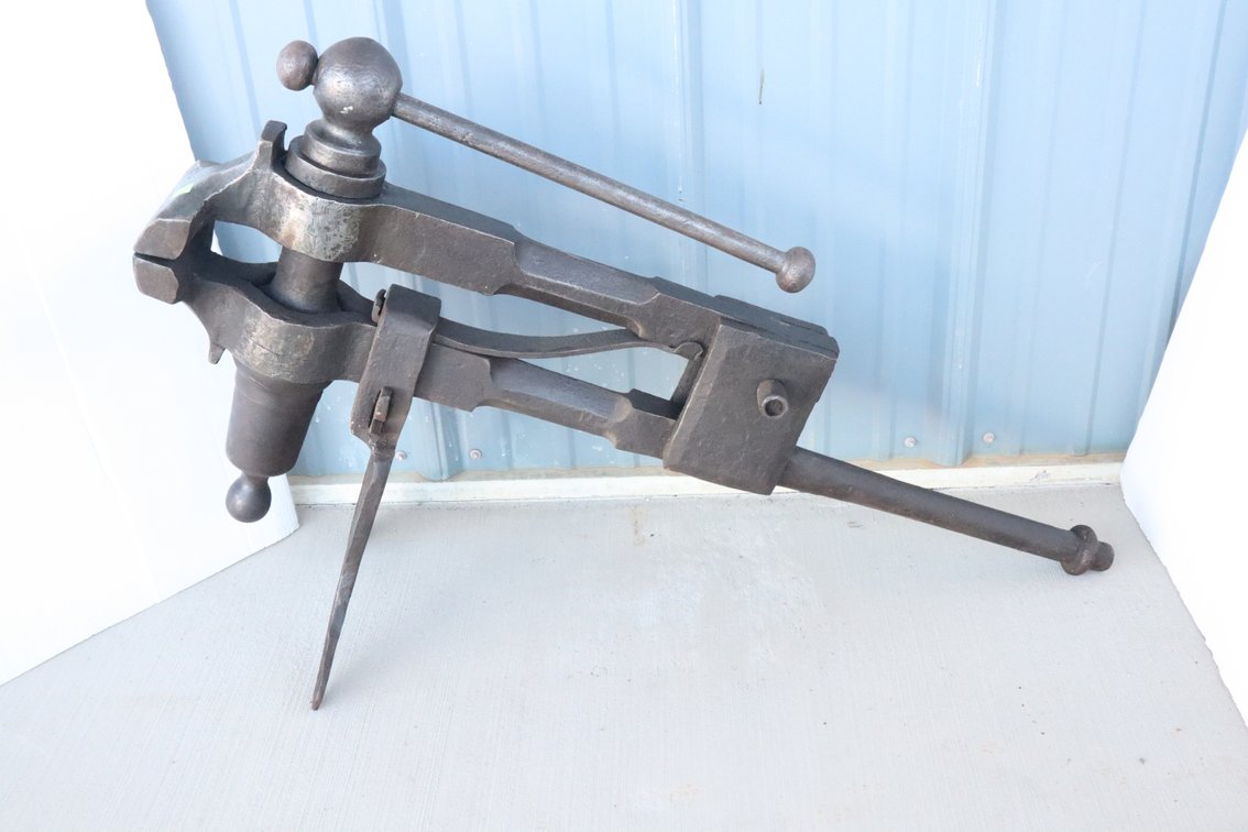 Blacksmith Post Vice