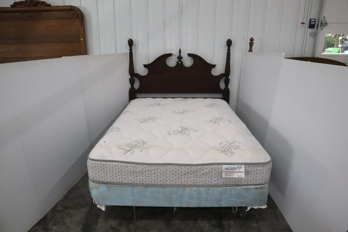 Full Size Bed