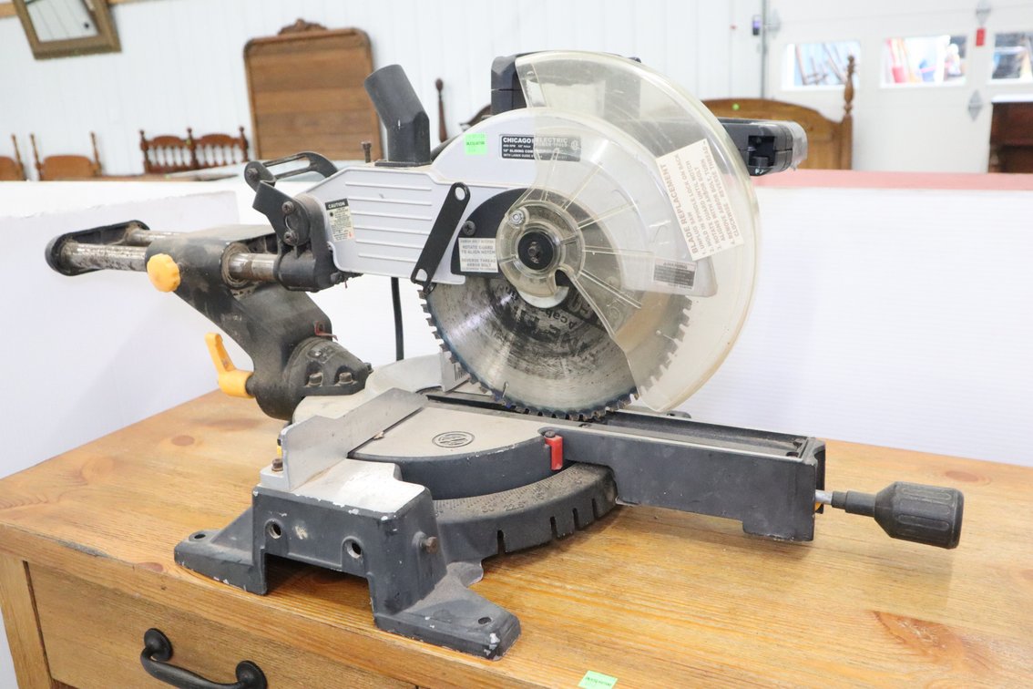 Chicago Electric Miter Saw